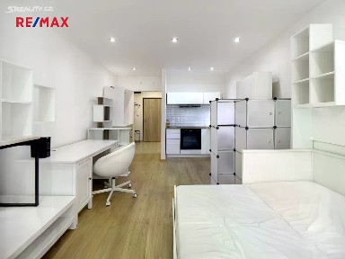 Pronájem bytu 1+kk 27 m² Bohumínská, Ostrava - Slezská Ostrava