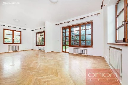 Pronájem rodinného domu 316 m², pozemek 522 m² Oddělená, Praha - Břevnov