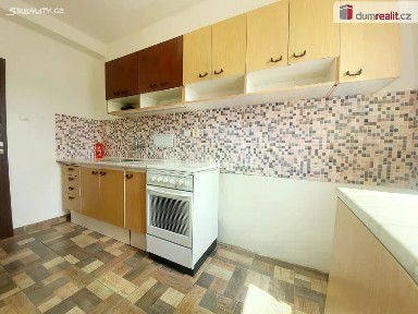 Pronájem bytu 3+1 67 m² Ohrada, Všetaty