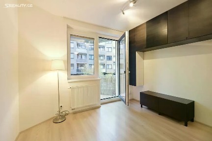 Pronájem bytu 2+kk 53 m² Makedonská, Praha - Střížkov