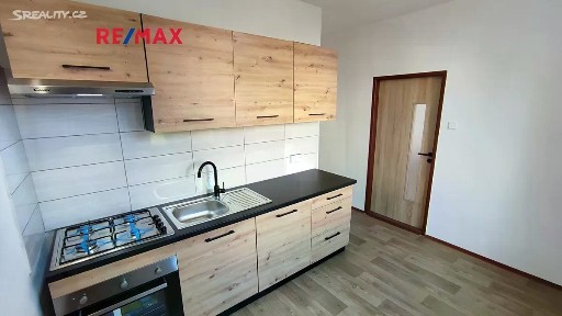 Pronájem bytu 2+1 52 m² Kosmonautů, Ústí nad Labem - Bukov