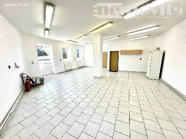 Pronájem kanceláře 174 m² Říčařova, Hradec Králové - Plotiště nad Labem