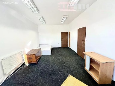 Pronájem kanceláře 45 m² Říčařova, Hradec Králové - Plotiště nad Labem
