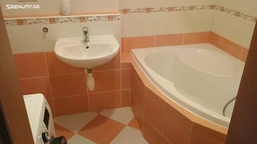 Pronájem bytu 2+kk 58 m² Josefa Beka, Olomouc - Slavonín