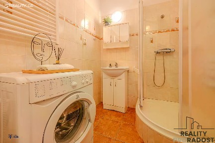 Prodej bytu 3+1 68 m² Šeříková, Ostrava - Výškovice