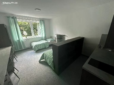 Pronájem bytu 1+kk 24 m² Zborovská, Plzeň - Doudlevce