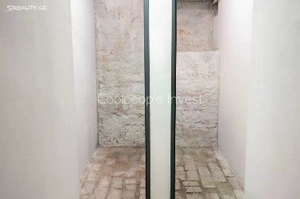 Prodej skladového prostoru 2 m² Vlkova, Praha - Žižkov