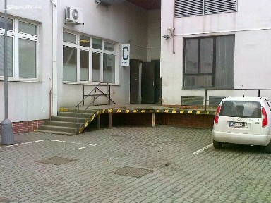 Pronájem skladového prostoru 100 m² Jana Babáka, Brno
