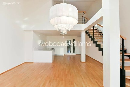 Praha, Praha 7, Bubeneč, Korunovační, 18