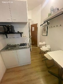 Pronájem bytu 1+kk 12 m² Na Bělidle, Praha - Smíchov