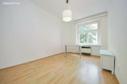 Pronájem bytu 2+1 70 m² Přemyslovská, Praha - Žižkov