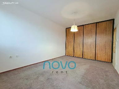 Pronájem bytu 2+kk 42 m² Bulharská, Praha - Vršovice