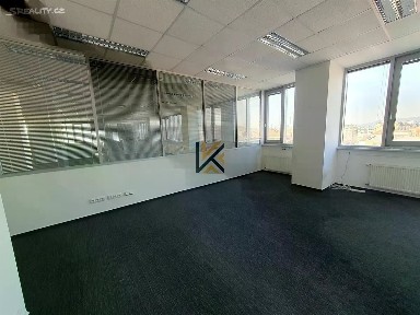 Pronájem kanceláře 285 m²