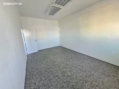 Pronájem kanceláře 38 m² V Občanském domově, Praha - Nusle