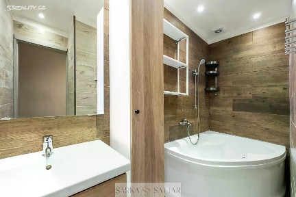 Prodej bytu 3+1 71 m² Frostova, Praha - Petrovice