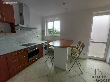 Pronájem bytu 1+kk 30 m² nám. Svobody, Úvaly