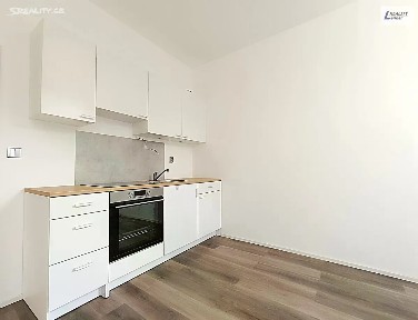 Pronájem bytu 1+1 32 m² Lochovice