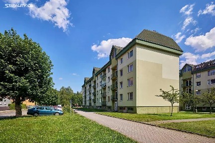 Pronájem bytu 2+1 52 m² Radvanice