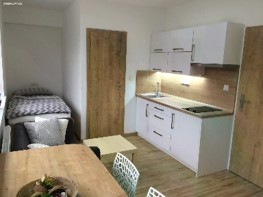 Pronájem bytu 1+kk 28 m² Vejvanovská, Zlín