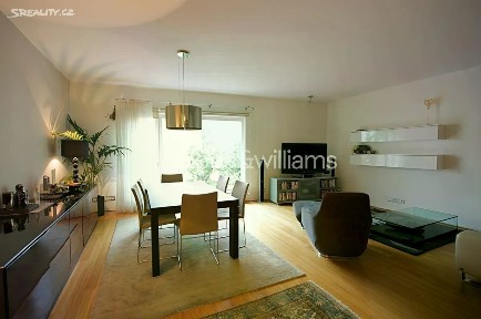 Praha, Praha 1, Nové Město, Senovážné náměstí