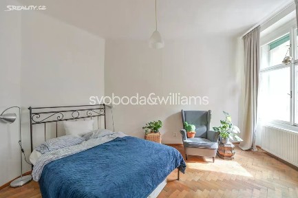 Pronájem bytu 2+kk 42 m² Na spojce, Praha - Vršovice