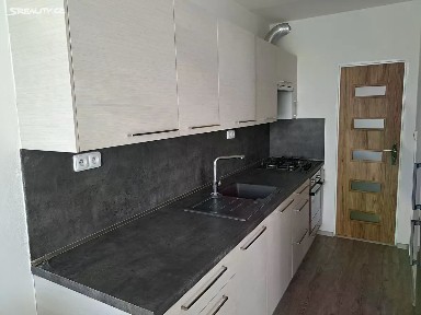 Pronájem bytu 3+1 70 m² V Hůrkách, Praha - Stodůlky