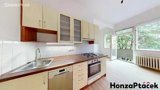 Pronájem bytu 2+1 85 m² Ruská, Praha - Vršovice