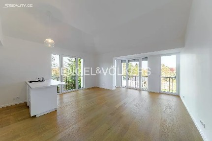 Pronájem bytu 3+kk 86 m² Říčanská, Průhonice