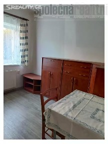 Pronájem bytu 1+1 40 m² U Parku, Holubice