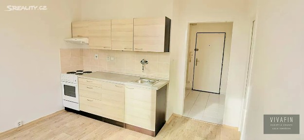 Pronájem bytu 1+1 32 m² Armádní, Milovice - Mladá