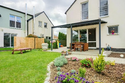 Prodej bytu 3+kk 86 m² Hlavní, Ptice