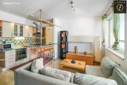 Pronájem bytu 2+kk 42 m² Elektrárenská, Praha - Michle