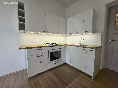 Pronájem bytu 2+kk 43 m² Havlíčkova, Jihlava