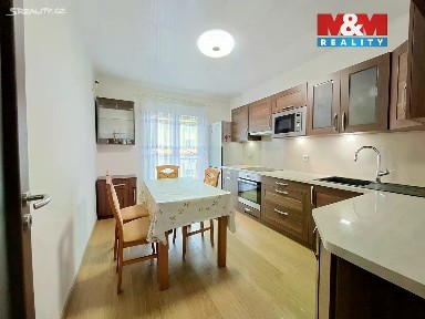 Pronájem bytu 2+1 76 m² Lidická, Ostrov