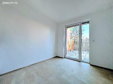 Pronájem bytu 1+kk 17 m² Jablonského, Brno - Líšeň