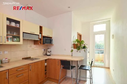 Pronájem bytu 1+1 42 m² Pod Kavalírkou, Praha - Košíře