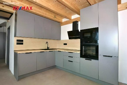 Pronájem bytu atypický 73 m² Slovanská, Plzeň - Východní Předměstí