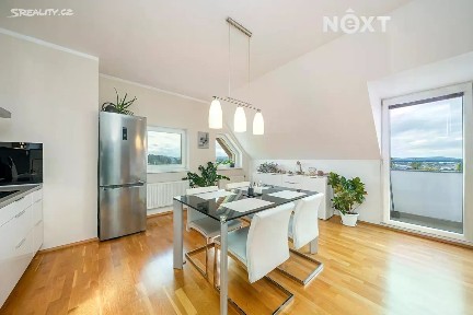 Prodej bytu 2+kk 64 m² Na Vyhlídce, Velká Bystřice