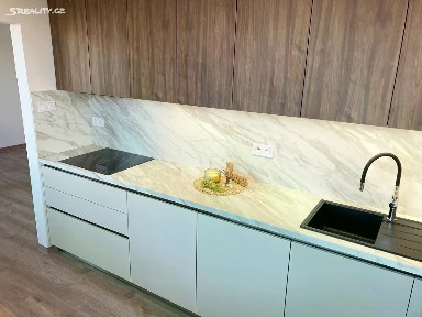 Olomouc, Povel, Heyrovského