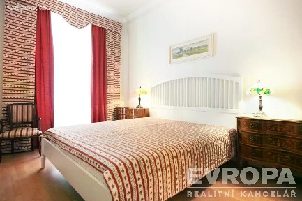 Praha, Praha 7, Holešovice, Pplk. Sochora, 36