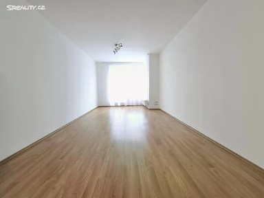 Pronájem bytu 2+kk 53 m² Pod Harfou, Praha - Vysočany