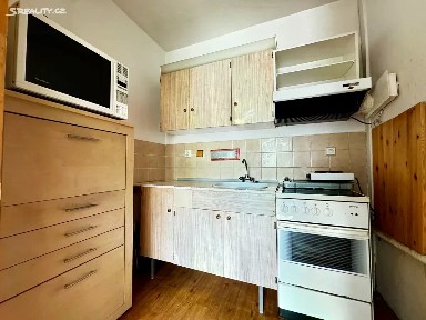 Prodej bytu 2+kk 45 m² Zborovská, Jince