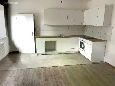 Pronájem bytu 1+kk 28 m² Koželuhy, Čáslav - Čáslav-Nové Město