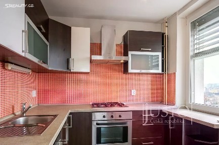 Pronájem bytu 3+1 74 m² V zápolí, Praha - Michle