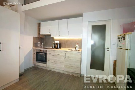 Praha, Praha 4, Libuš, Mirotická, 12