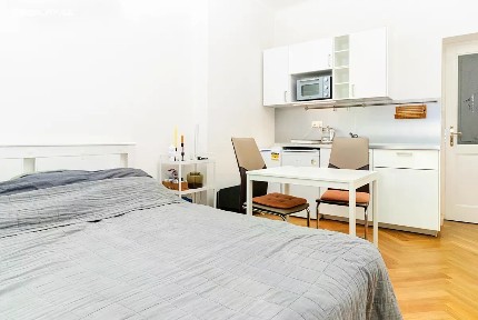 Prodej bytu 1+kk 22 m² Slavíkova, Praha - Žižkov
