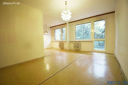 Prodej bytu 3+kk 74 m² Mirovická, Praha - Kobylisy