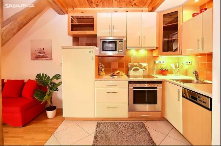 Pronájem bytu 1+kk 53 m² Národní obrany, Praha - Bubeneč