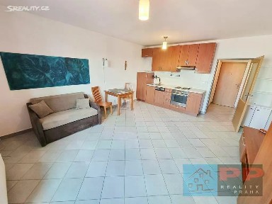 Pronájem bytu 1+kk 36 m² Švehlova, Praha - Hostivař