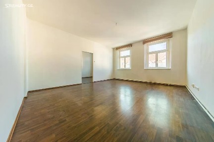 Pronájem bytu 2+1 67 m² Žitomírská, Praha - Vršovice